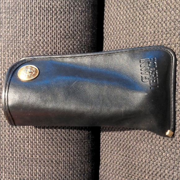 Gianni Versace Sunglasses with Case - Picture 5 of 7